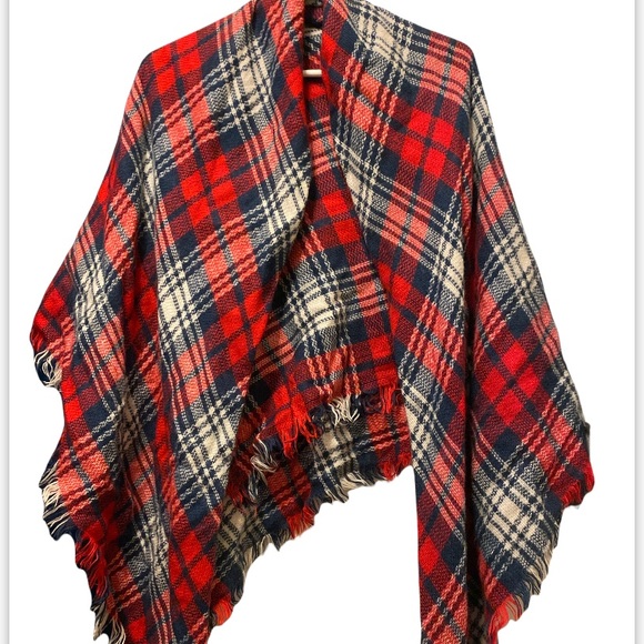 🧣TNA Big Red Plaid Scarf/Poncho